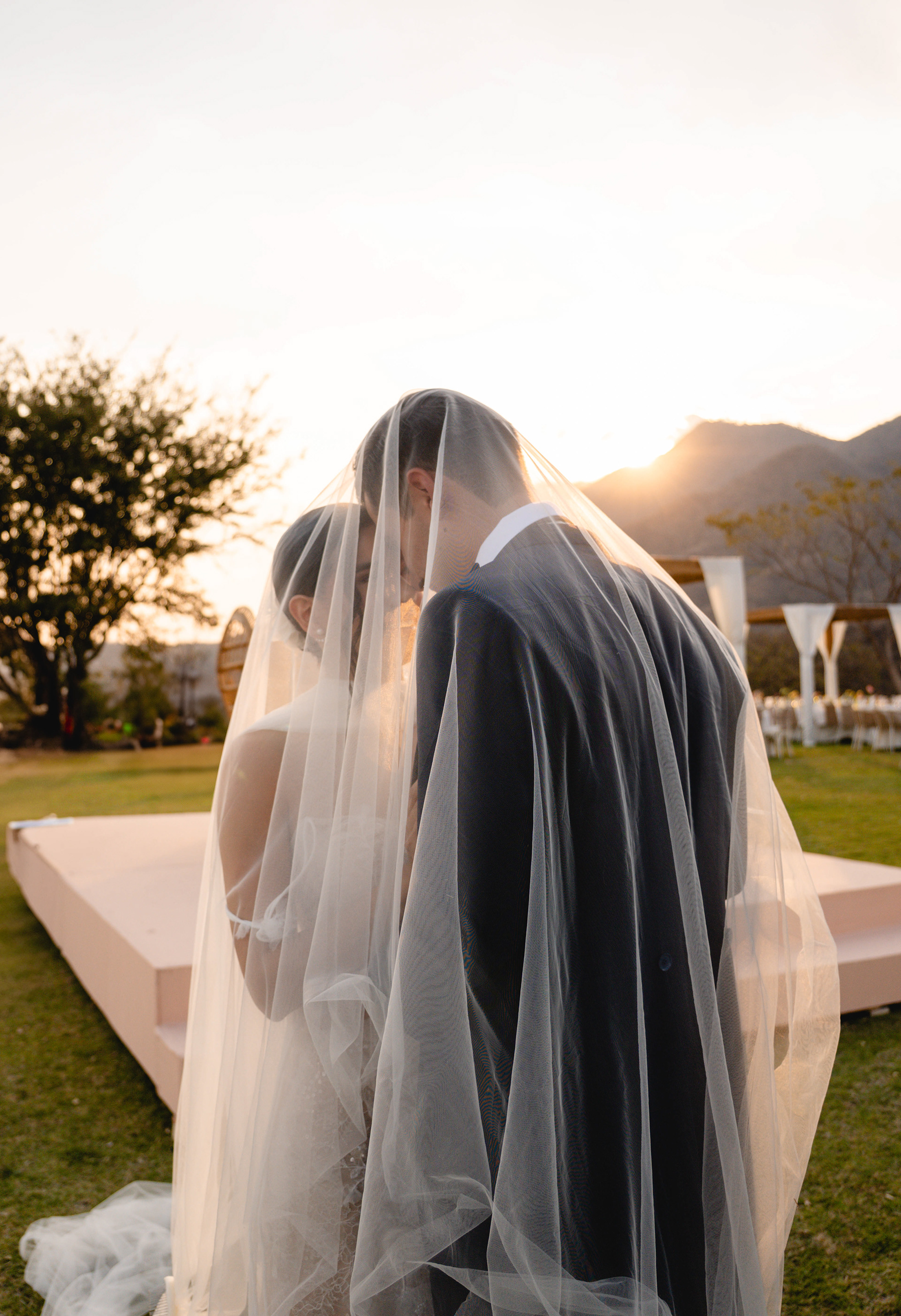 Vestido de novia y velo — fotógrafo bodas Guadalajara