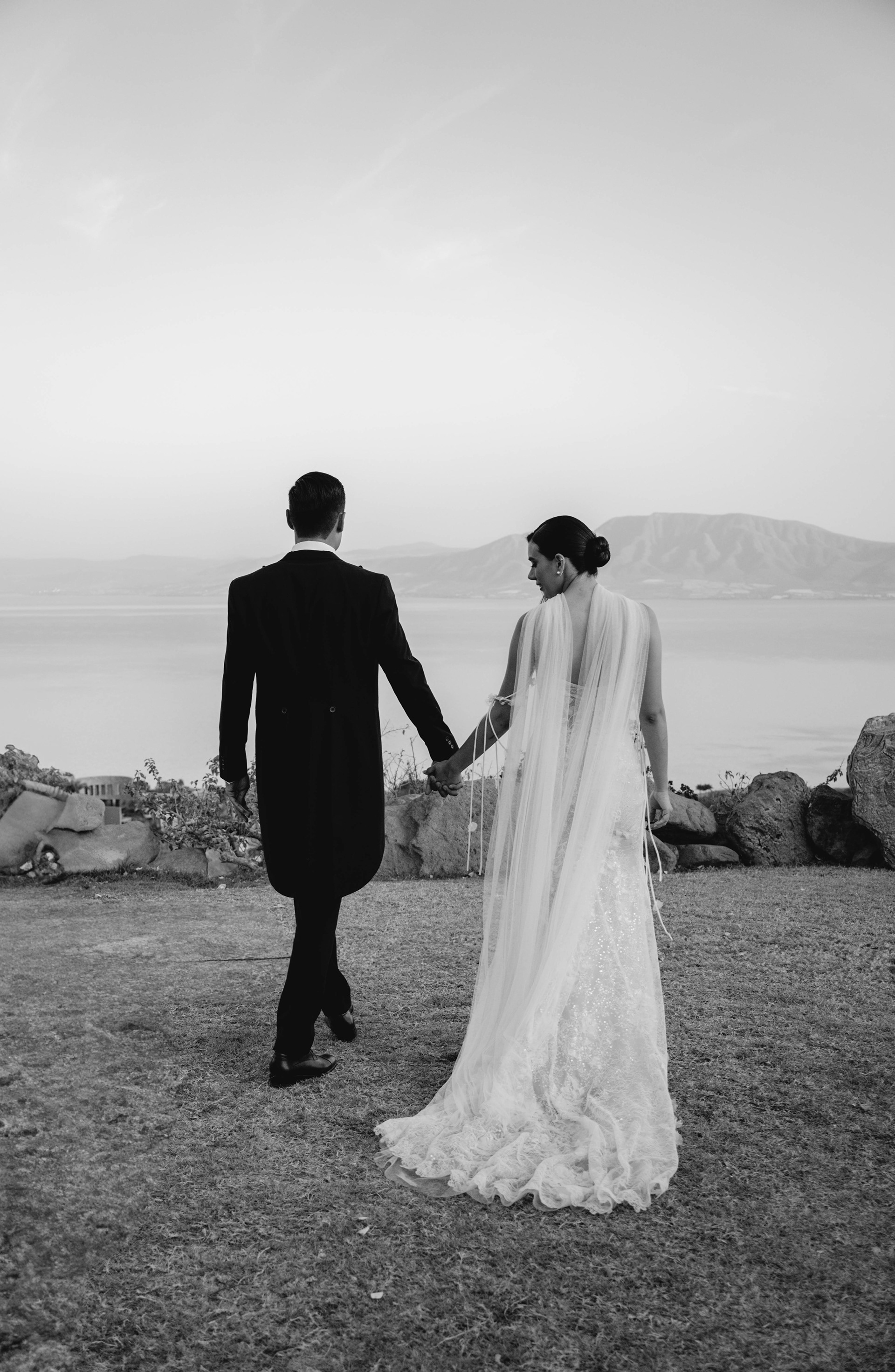 Pareja en Chapala — fotografía nupcial de destino